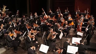 السيمفوني يصور مشاعر 