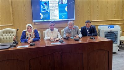 ندوة بصيدلة عين شمس حول الاكتشافات الدوائية 