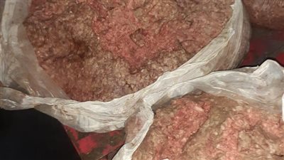 إعدام 2 طن أغذية متنوعة وعصائر غير صالحة للاستهلاك الآدمي بالدقهلية