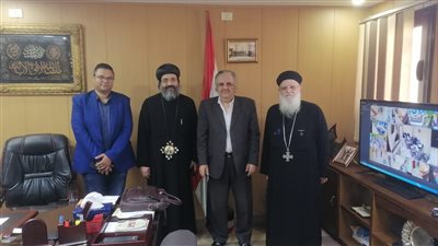 وفد الكنيسة الأرثوذكسية يهنئ وكيل صحة الدقهلية بحلول عيد الأضحى المبارك 