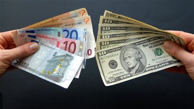 ارتفاع سعر صرف الدولار اليوم قبل إجازة عيد الأضحى المبارك