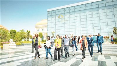 العاصمة‭ ‬الإدارية‭ ‬تستقبل‭ ‬وفدًا‭ ‬من‭ ‬شباب‭ ‬الدبلوماسيين‭ ‬بجامعة ‭‬‮«‬سنجور‮»‬‭‬ الدولية‭ ‬في‭ ‬جولة‭ ‬تفقدية‭ ‬