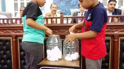 إجراء القرعة العلنية لتأجير محلات السوق الحضري بمدينة جرجا 