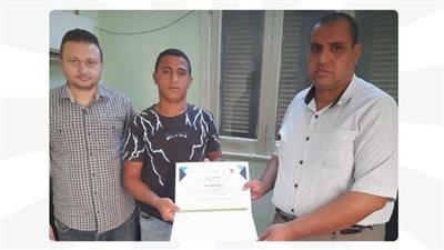   وزارة العمل تسلم شهادات إتمام التدريب للخريجين من الدورات التدريبية ببنى سويف 