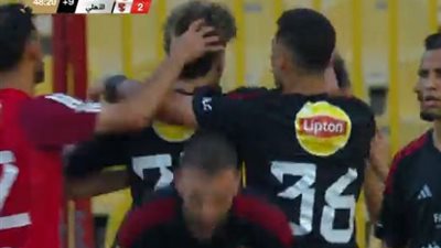 ثنائية إمام عاشور تمنح الأهلي التقدم على فاركو في الشوط الأول