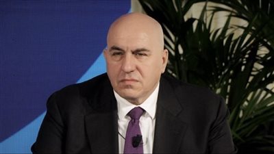  هبوط اضطراري لطائرة تقل وزير الدفاع الإيطالي بعد عطب مفاجئ