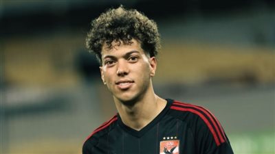 إمام عاشور رجل مباراة الأهلي وفاركو 