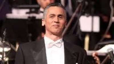 السيمفوني يصور مشاعر 