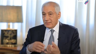 وزير المالية الأسبق: صفقة رأس الحكمة أنقذت الاقتصاد من «زنقة».. والدين الخارجي «يقلق»