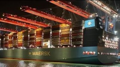 اقتصادية قناة السويس تستقبل ثالث سفن ميرسك التي تعمل بالوقود الأخضر بميناء شرق بورسعيد