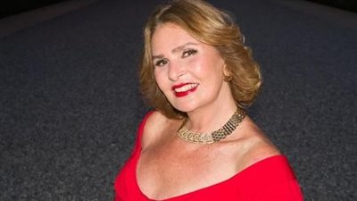 يسرا زهرة اللافندر في حفل افتتاح  Cartier وسعر فستانها صادم (تفاصيل وصور)