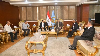 محافظ الغربية يستقبل المهنئين بعيد الأضحى المبارك من الكنيسة