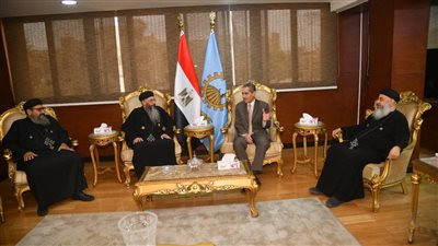 محافظ الغربية يستقبل المهنئين بعيد الأضحى من الكنيسة الإنجيلية والمطرانية