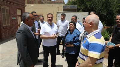 محافظ المنوفية يتفقد مستشفى الرمد ومركز رعاية الأطفال المبتسرين