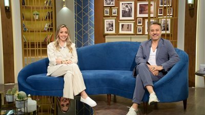 إيهاب فهمي وزوجته والفنان إسماعيل فرغلي ضيوف 