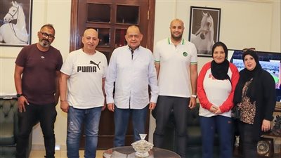 رئيس الجياد يلتقى بالجهاز الفنى لعمومى سيدات اليد 