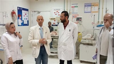  وكيل صحة الشرقية يتابع خطة التأمين الطبي بالحسينية ويجازي مفتشي ومشرفي التغذية