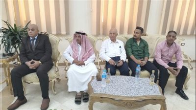 مشايخ القبائل والعواقل يهنئون محافظ شمال سيناء بعيد الأضحى 