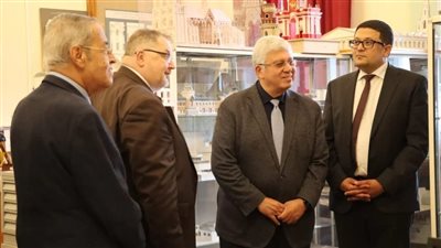 وزير التعليم العالي يزور الجامعة الوطنية للأبحاث النووية ومعهد موسكو للعمارة
