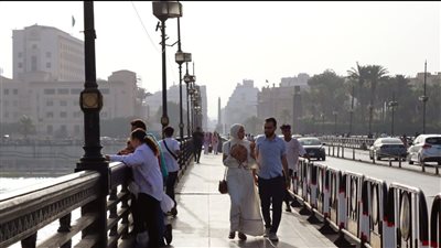 إقبال ضعيف على كوبري قصر النيل في ثاني أيام عيد الأضحى المبارك