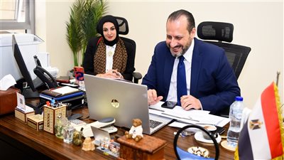 مساعد وزيرة الهجرة يشارك في اجتماع تشاوري مع البنك الدولي