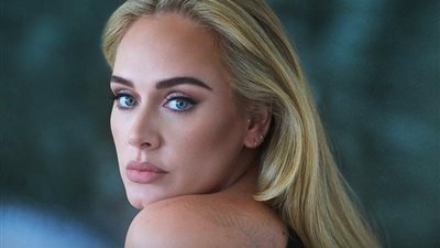 أديل في مرمى الإنتقادات بسبب فستان.. ما القصة؟