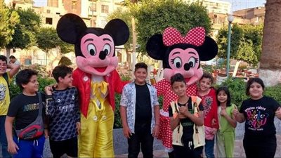 الساحر والبلياتشو.. العاب مثيرة ومسابقات ثقافية فى نادى محافظة الفيوم