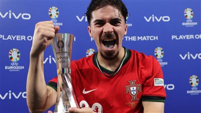 فيتينيا المتألق يقود باريس سان جيرمان للفوز بخماسية على توتنهام 