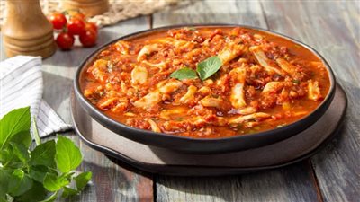 طاجن السبيط المميز.. مذاق لا يُقاوم من قلب البحر إلى مائدتك