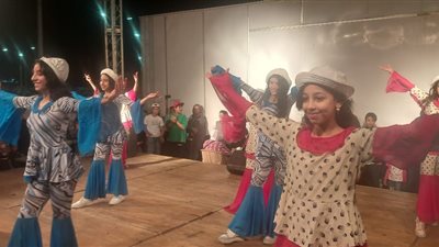 عروض الفنون الشعبية تزين ممشى أهل مصر بالسويس