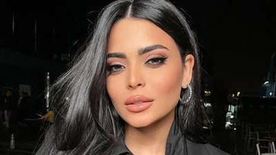 أول تعليق من أسماء جلال على تشبيهها بـ مايكل جاكسون