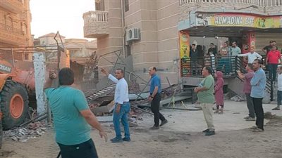 إزالة الإشغالات والتعديات بالعاشر من رمضان خلال عطلة عيد الأضحى