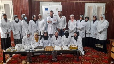 تدريب 20 سيدة على إنتاج الزيوت الطبيعية في البحيرة 