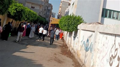 52 ألف طالب وطالبة يؤدون امتحان اللغة العربية في الشرقية 