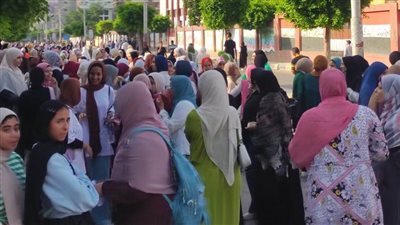 تباين آراء طلاب البحيرة حول إمتحان اللغة العربية 