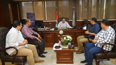 محافظ الغربية يتابع استعدادات رصف الشوارع بالخطة الاستثمارية