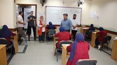 محافظ بني سويف يتابع امتحانات دبلوم المعهد الفني للتمريض