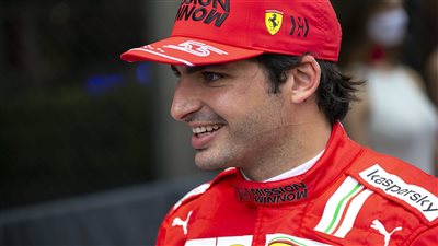 ساينز : أشعر بخيبة امل كبيرة بعد التجارب التأهيلية ببرشلونة 