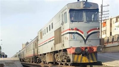 تشييع جثمان شاب صدمه قطار أمام مزلقان الواسطى ببني سويف