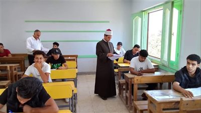 طلاب الأدبي يؤدون امتحان التاريخ بالثانوية الأزهرية 
