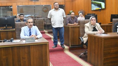 محافظ الغربية يتابع أعمال فحص الطلبات المقدمة للتصالح