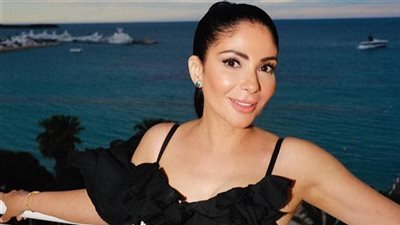 «رزق الهبل» .. منى زكي تخوض تجربة سينمائية جديدة