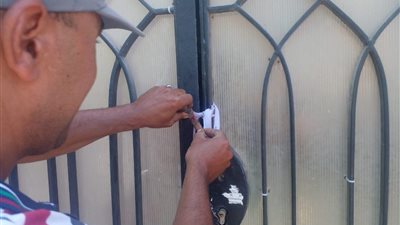 جهاز تنمية ٦ أكتوبر ينفذ حملة موسعة لغلق وتشميع المحال المخالفة