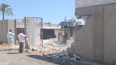 حملات مكثفة بأحياء الإسكندرية لإزالة تعديات البناء المخالف