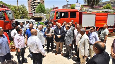 محافظ أسيوط يتفقد أثار حريق وحدة الحاسب الآلي بطب جامعة أسيوط