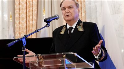  السفير الروسي لدى واشنطن: الولايات المتحدة تدعم جرائم نظام كييف