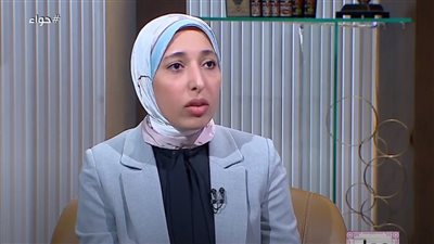 متى تكون الرضاعة سببا في تحريم الزواج.. أمينة الفتوى تجيب (فيديو)