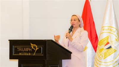 وزيرة البيئة تناقش توصيات تنفيذ مبادرة 100 مليون شجرة 