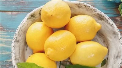 السر في الليمون.. طريقة طبيعية وسريعة لغسيل وتبييض ملاءات السرير