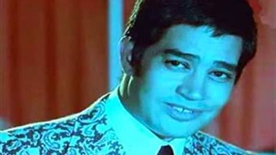 محرم فؤاد.. صور نادرة ترصد محطات حياته (شاهد)